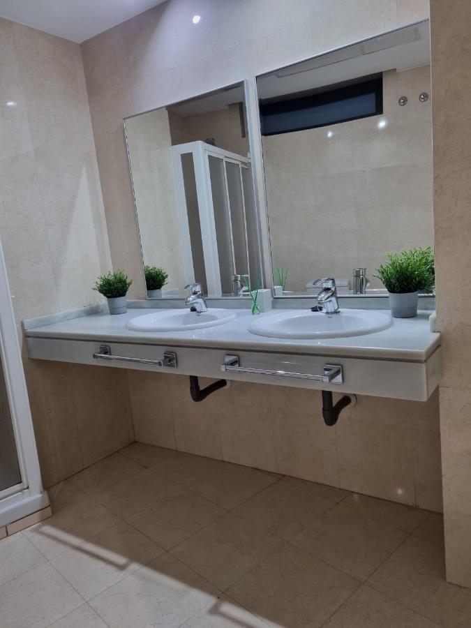 San Bernardo Family Apartment Seville Luaran gambar