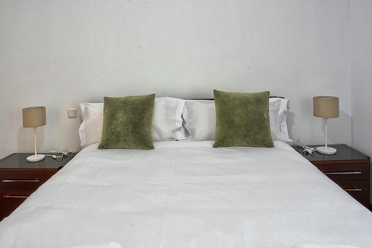 San Bernardo Family Apartment Seville Luaran gambar