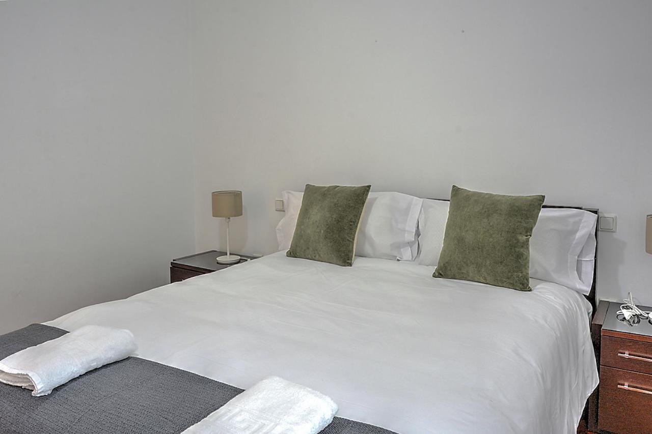 San Bernardo Family Apartment Seville Luaran gambar