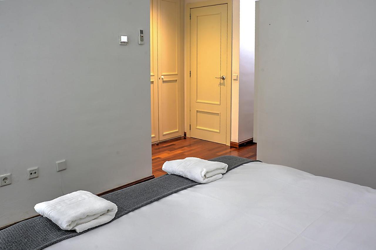 San Bernardo Family Apartment Seville Luaran gambar